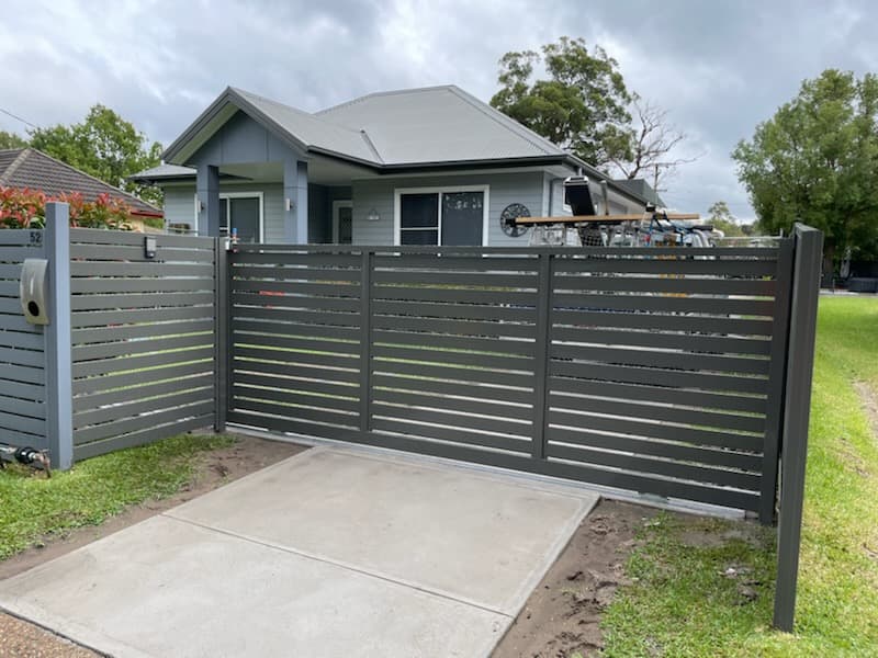Aluminium Slat Fencing and Gates fencing work in Bennetts Green