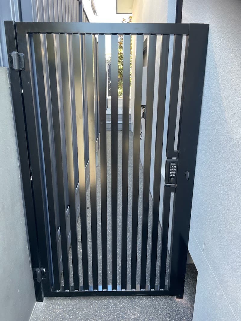 Aluminium Slat Fencing and Gates fencing work in Bennetts Green