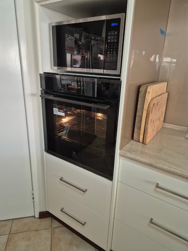 Amplified electrical electrician work in East Bunbury