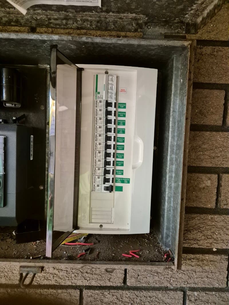 Amplified electrical electrician work in East Bunbury