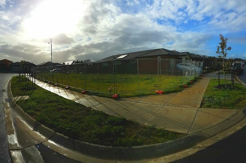 Anajak Temporary Fencing Hire fencing work in Melbourne