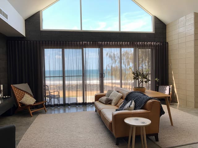 Andersons Curtains curtains & blinds work in Bundaberg Central