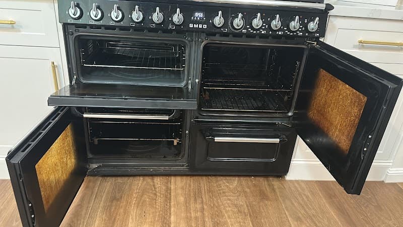 Andino Solutions PTY LTD oven & bbq cleaning work in Mount Gravatt