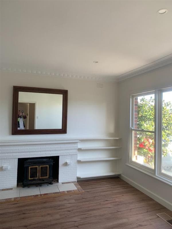 Andrew Harper Painting & Decorating painter work in Albury