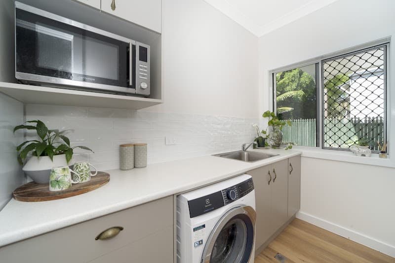 Andrew's Custom Cabinets carpentry work in Townsville City