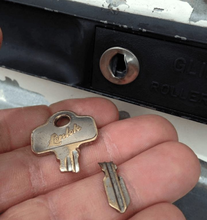AONES aLocksmiths Service Melbourne locksmith work in Melbourne