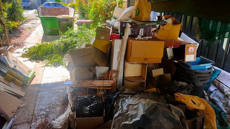 AOT Skip Bins rubbish removal work in Seaview Downs