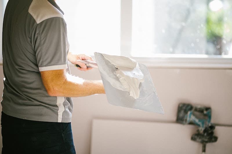 Apex Plasterers Toowoomba painter work in South Toowoomba
