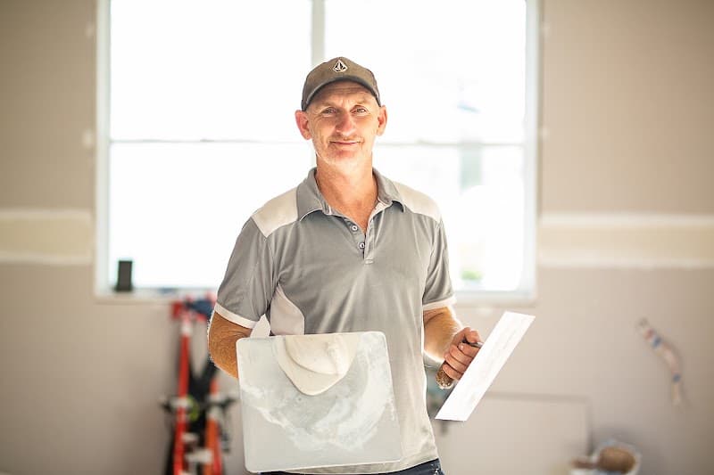 Apex Plasterers Toowoomba painter work in South Toowoomba