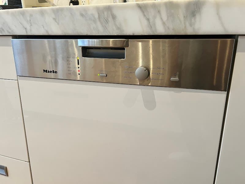 Appliance Medic appliance repair work in Balaclava