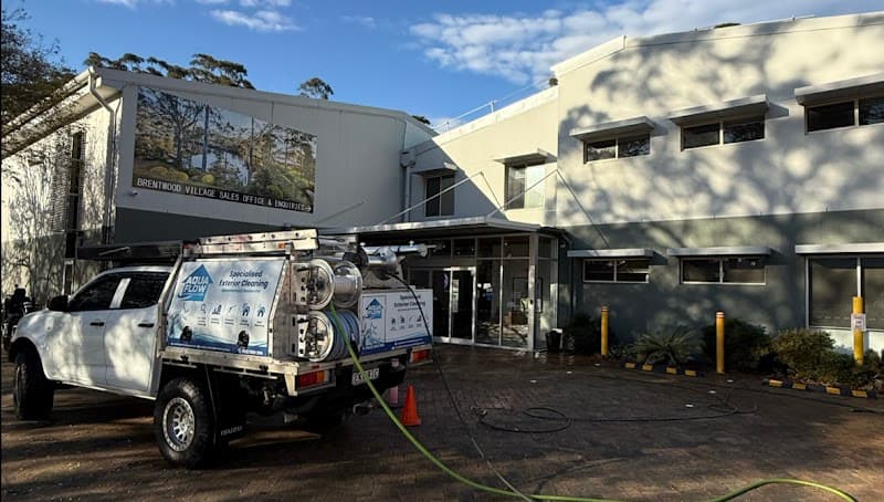 Aqua flow exterior cleaning gutter cleaning work in Bateau Bay