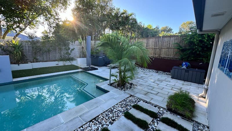 Aqua Luxe Pool Care pool maintenance work in Mermaid Waters