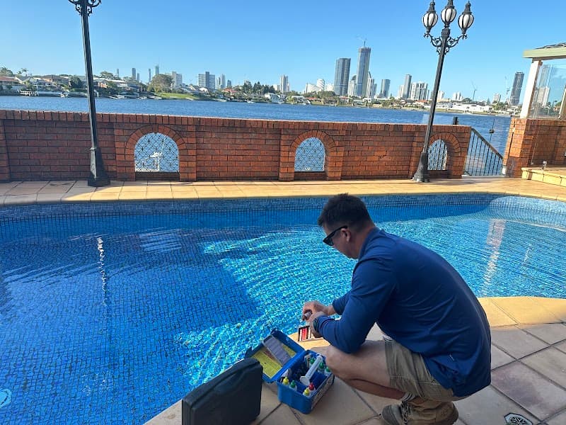 Aqua Luxe Pool Care pool maintenance work in Mermaid Waters