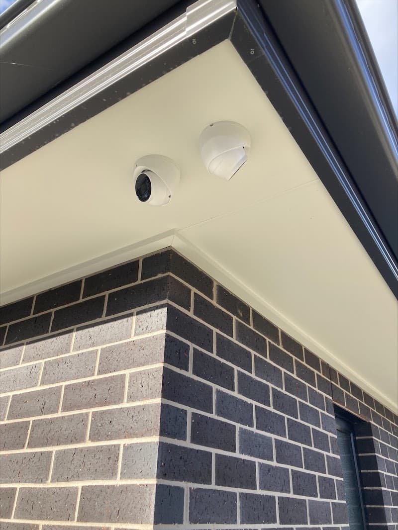 Armour Lock & Alarm security & cctv work in Canadian