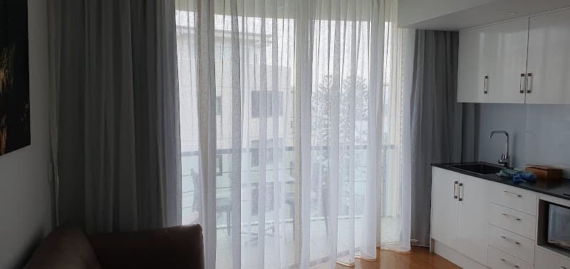 Artizen Curtains curtains & blinds work in Mooloolaba