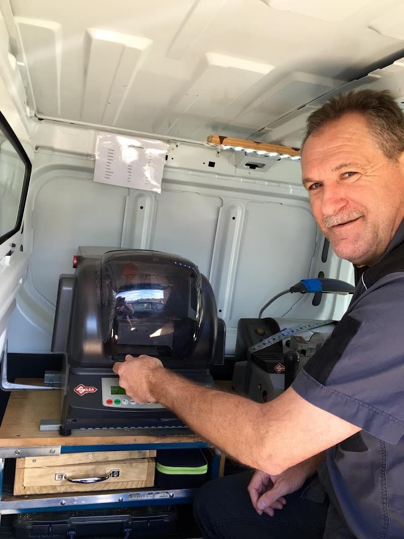 Asset Locksmiths locksmith work in Middle Ridge