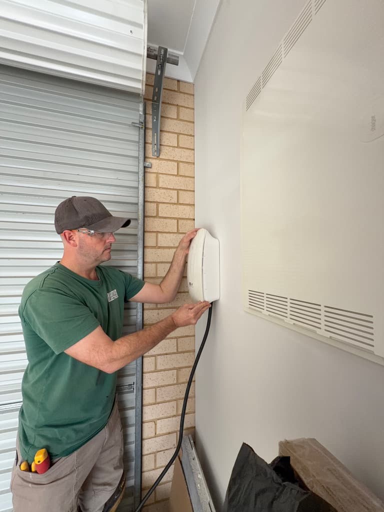 Astrid Electrical electrician work in Hewett