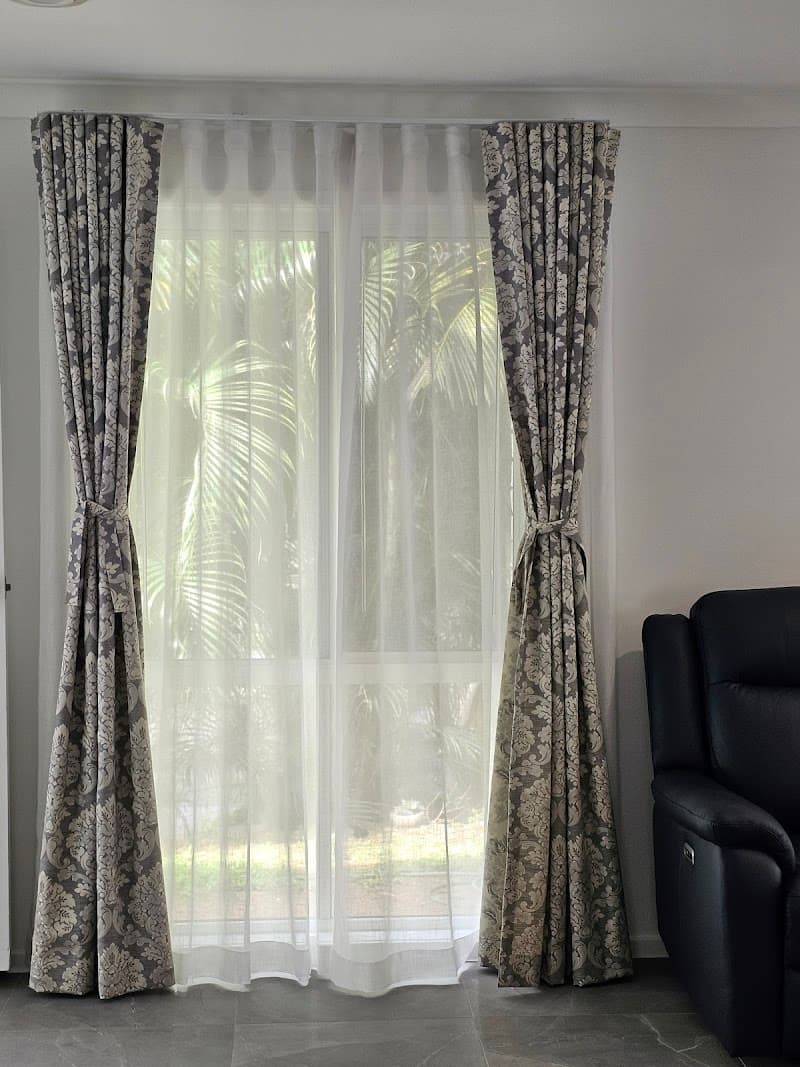 Atlas Blind & Curtain curtains & blinds work in Darra