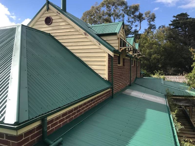 Atlas Restoration Pty Ltd Mornington Peninsula roofing work in Tyabb