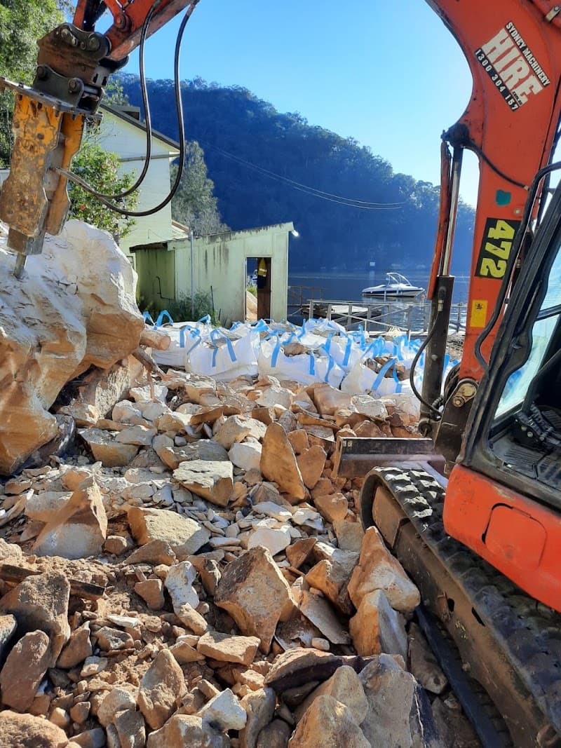 AT.OZ Industries Pty Ltd demolition work in Peakhurst