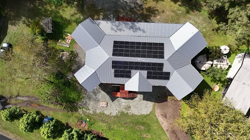 AU Solarfeed solar panel installation work in Toowoomba City