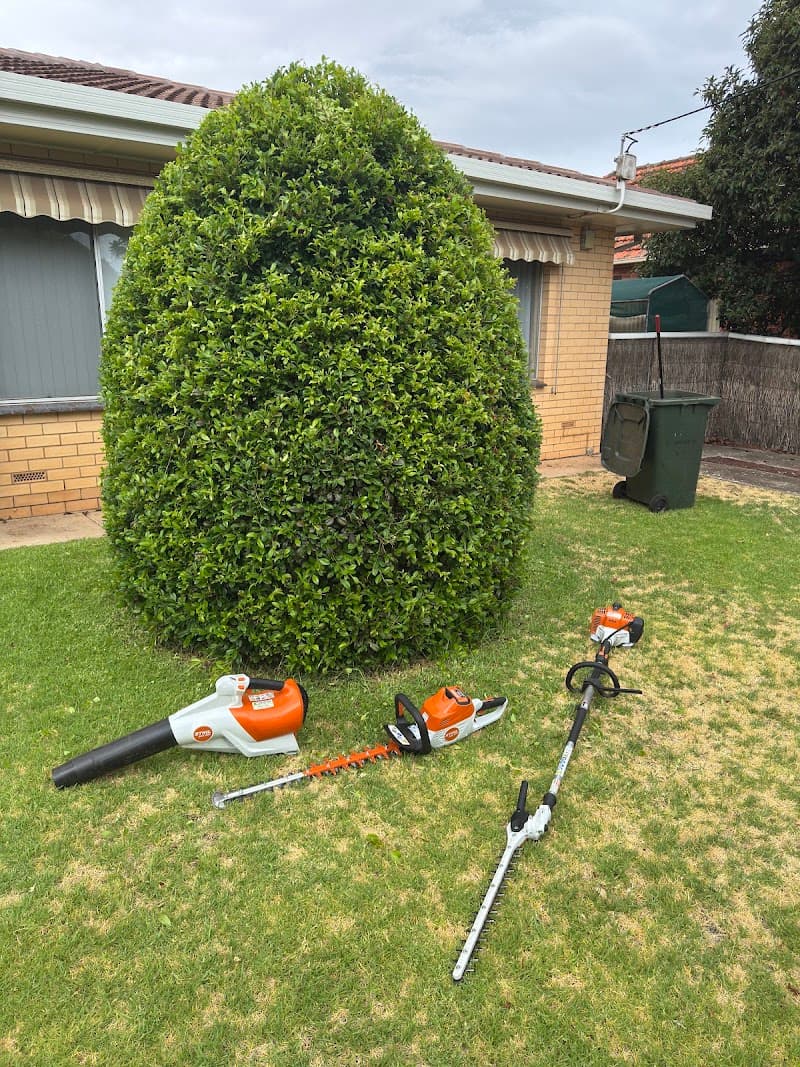 Aussie Garden Works lawn care work in Plympton