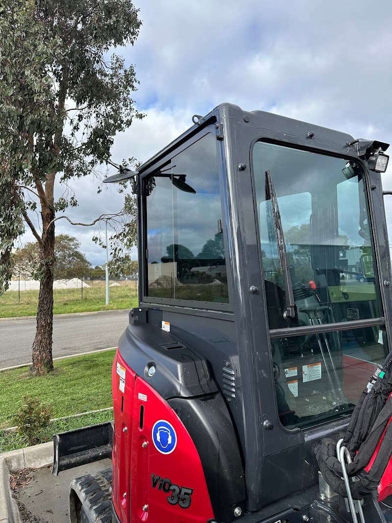 Austint window tinting work in Wendouree