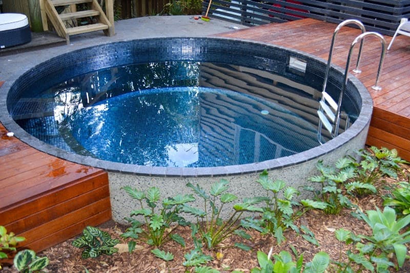 Australian Plunge Pools pool builder work in Somersby