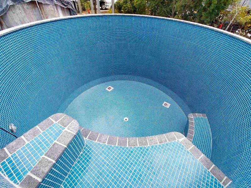 Australian Plunge Pools pool builder work in Somersby