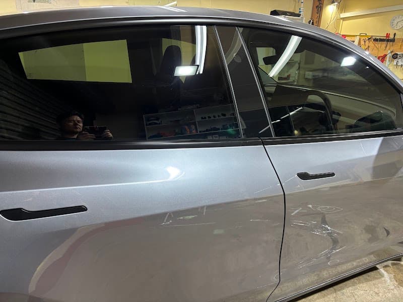 Auto4u window tinting work in Dundas