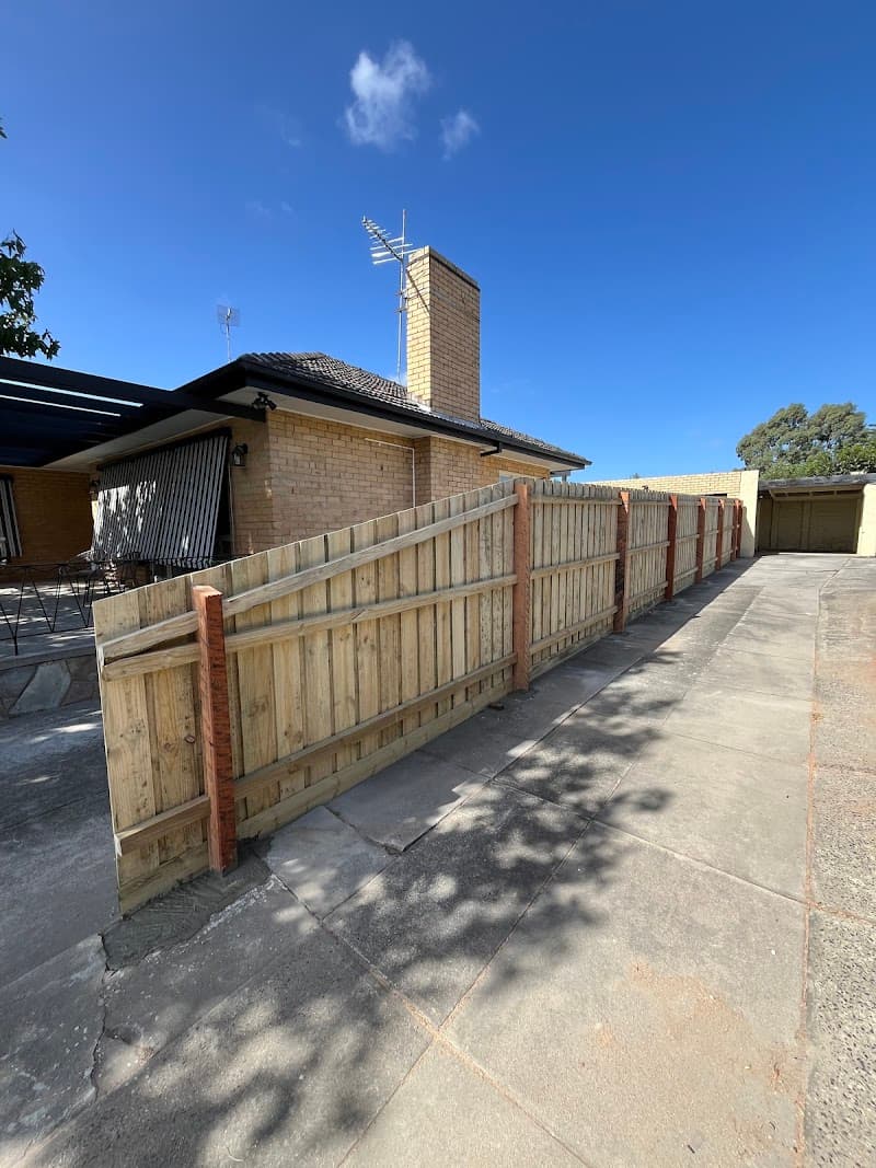 A.X FENCING fencing work in Dandenong