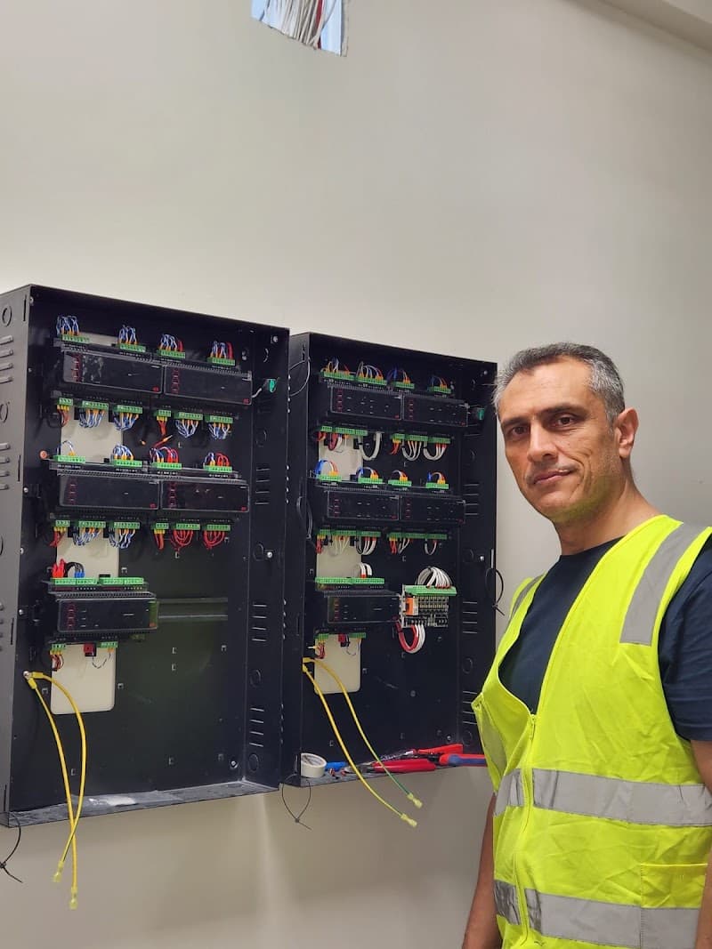 Axeleron Security Solutions security & cctv work in Somersby