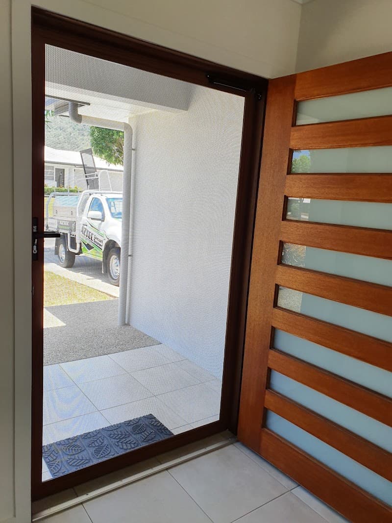 AZTEC Security Screens fencing work in Manunda