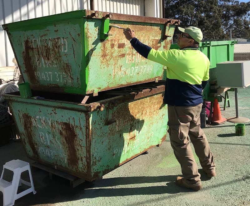 Backyard Bins - Perth Skip Bin Hire rubbish removal work in Beeliar