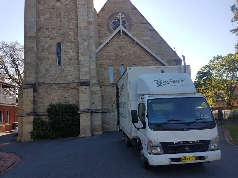 Bailey's Removals & Storage removalist work in Lavington