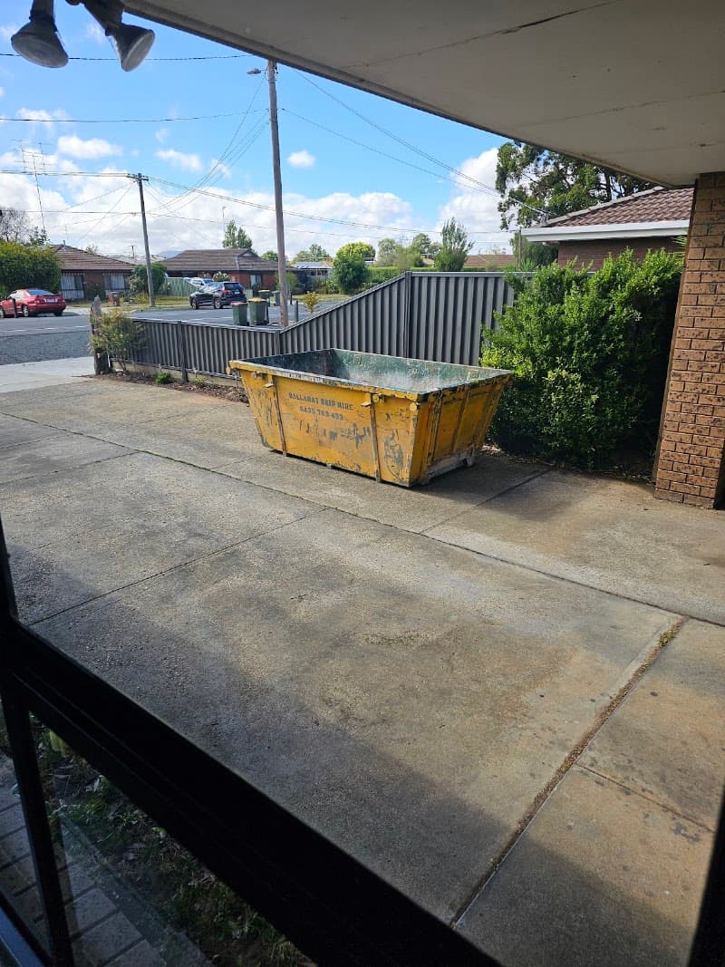 Ballarat Skip Hire rubbish removal work in Sebastopol