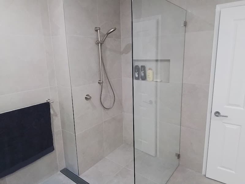 Banana Bathrooms bathroom renovation work in Broadmeadow