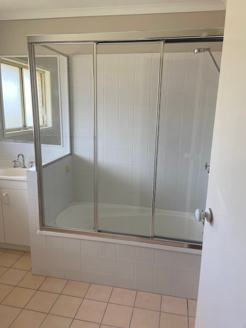 B&B Glass glass & glazier work in Slacks Creek