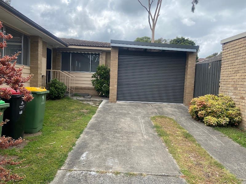 B&D Garage Doors - Melbourne East & South East garage doors work in Hallam