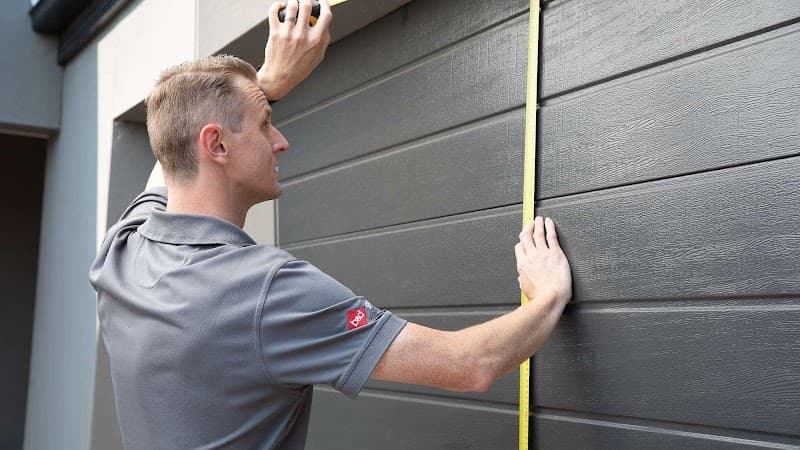 B&D Garage Doors Melbourne garage doors work in Keysborough