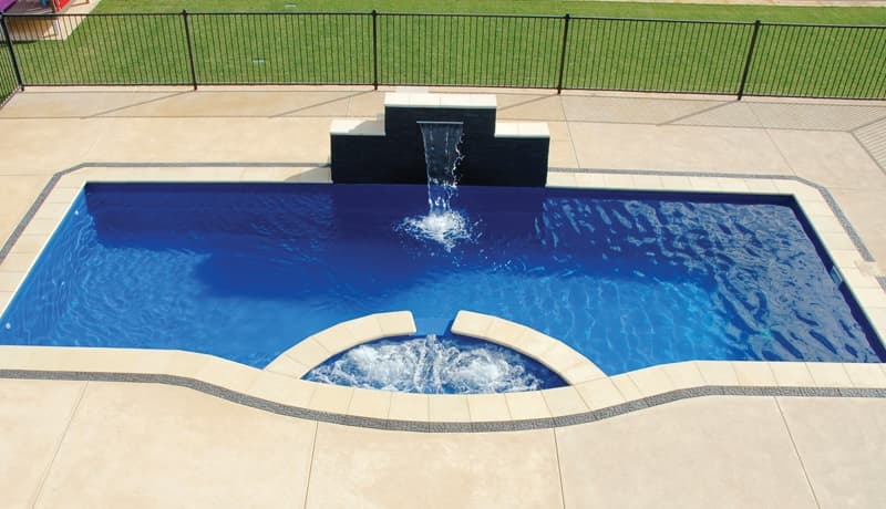 Barrier Reef Leisure Pools pool builder work in White Rock