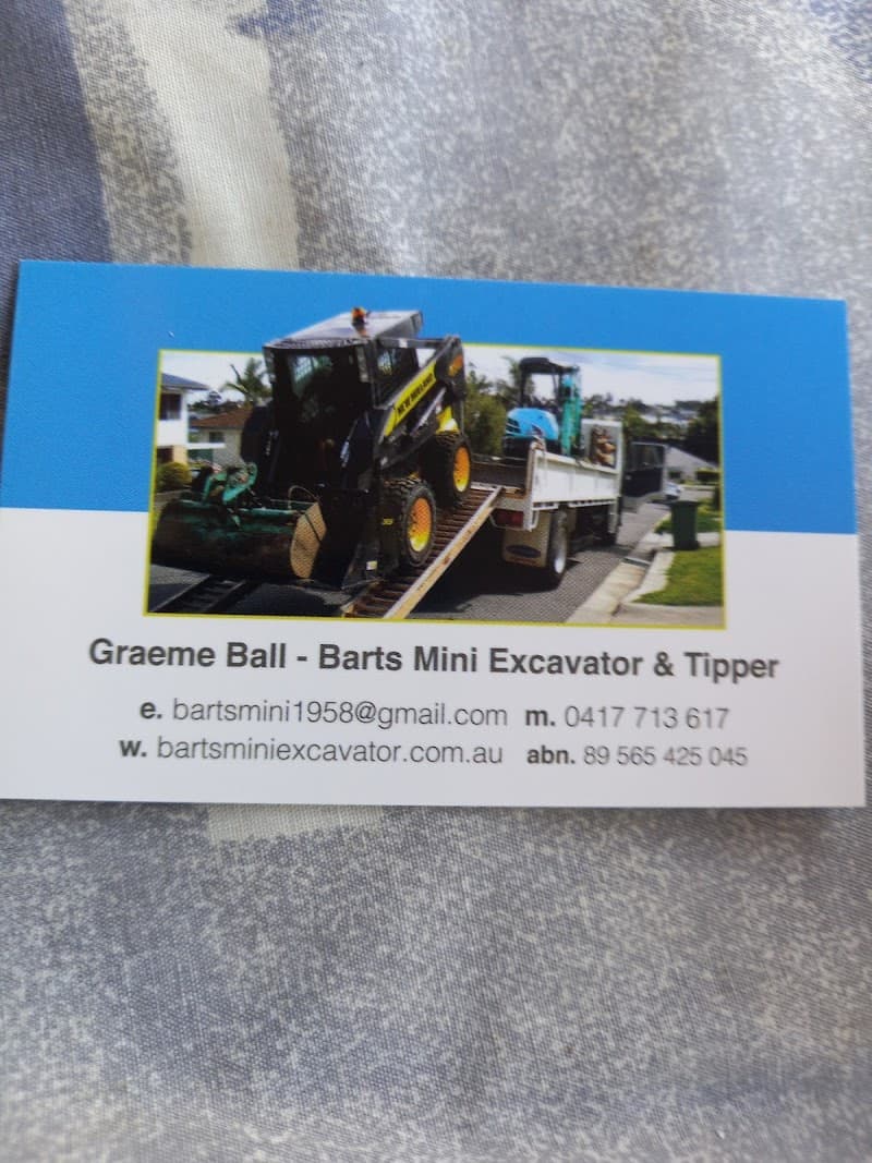 Barts Mini Excavator & Tipper. Logan City & Bayside demolition work in Rochedale South