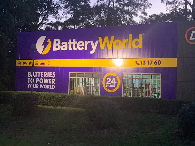 Battery World Coffs Harbour solar panel installation work in North Boambee Valley