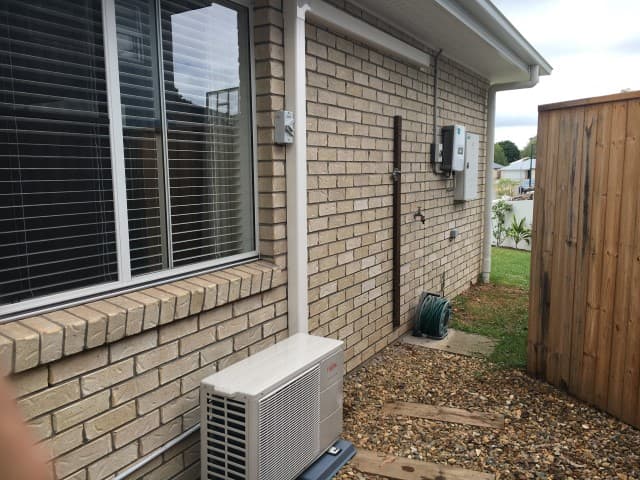 Bay Breeze Air Conditioning air conditioning work in Capalaba