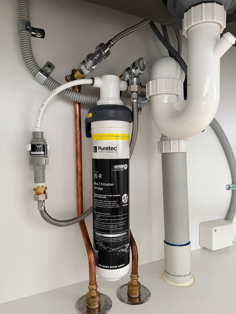 Bay Plumbing & Drainage plumber work in Geelong