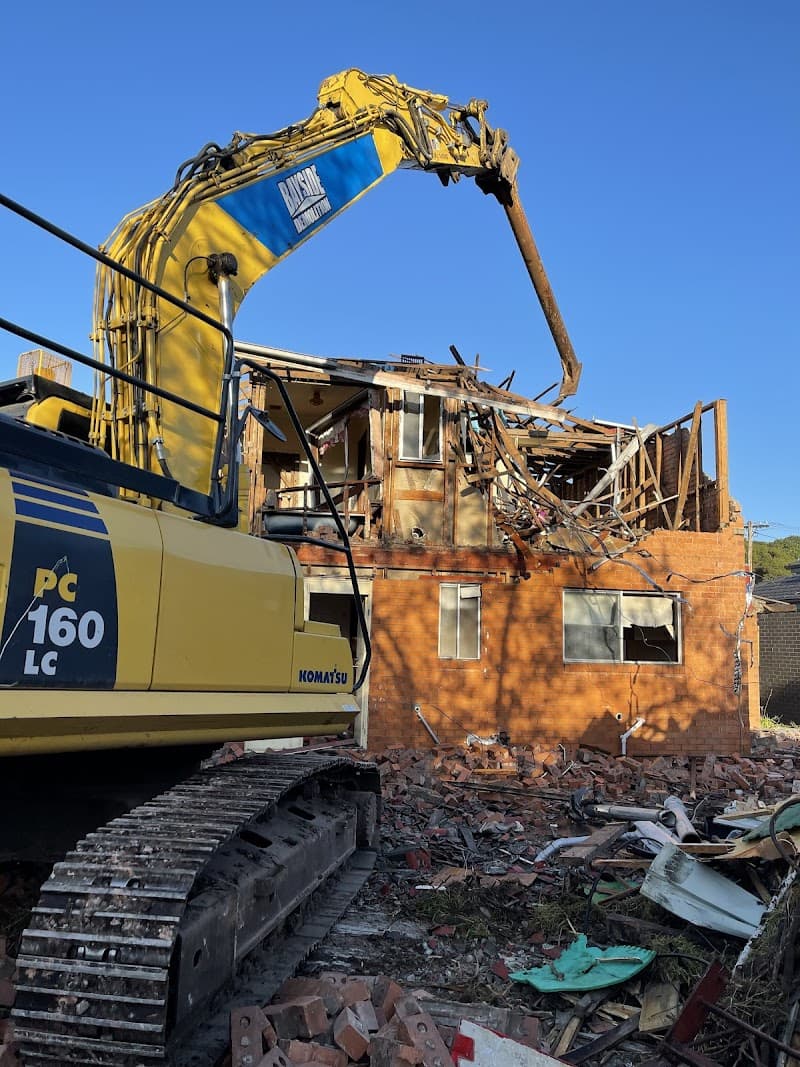 Bayside Demolition Pty Ltd asbestos removal work in North Geelong