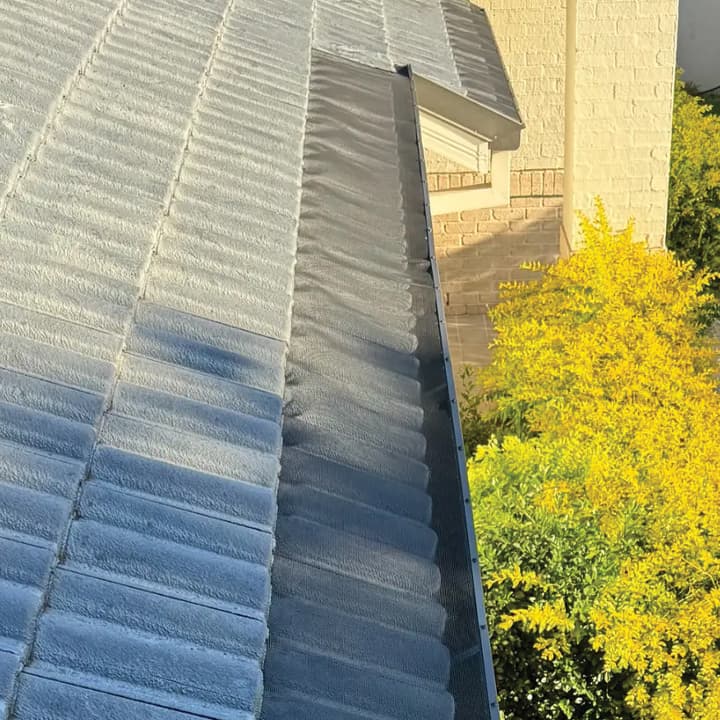 Bayside Gutter Cleaning Brisbane gutter cleaning work in Manly West