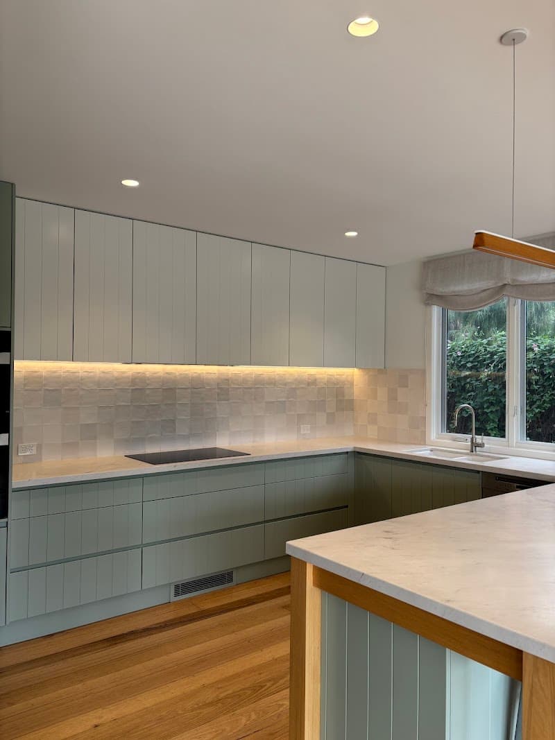 Bayside Total Cleans cleaning work in Frankston South