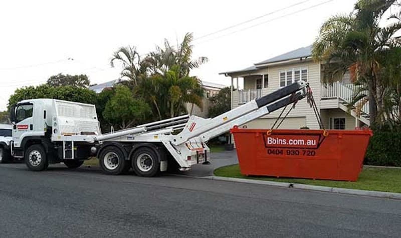 Bbins Skip Bin Hire rubbish removal work in Lawnton