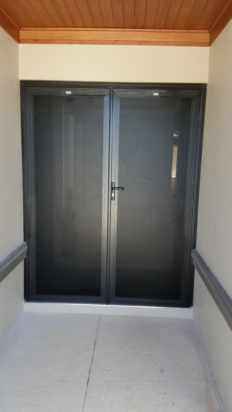 Beards Security glass & glazier work in Rockingham